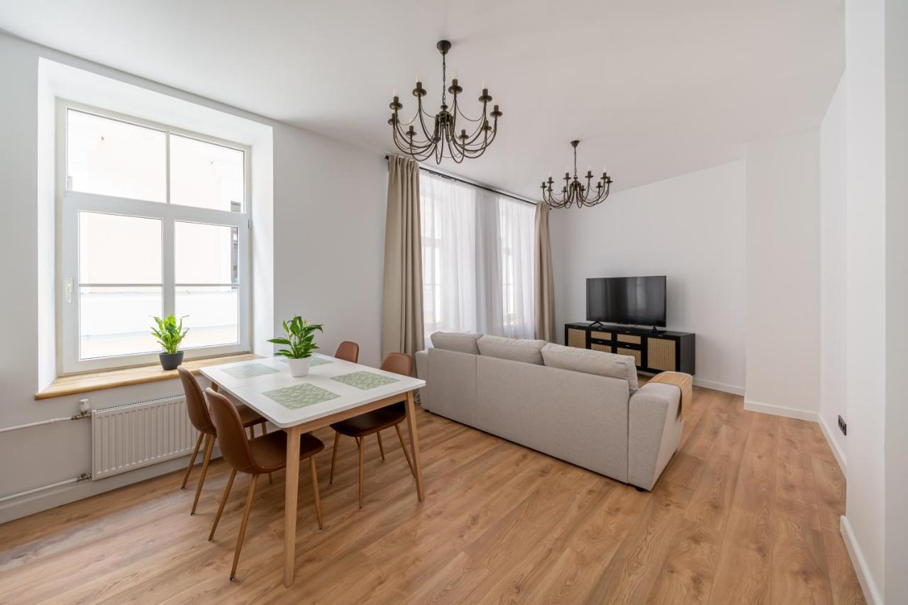Spacious 1-Bedroom Apartment In The Heart Of Old Town Riga Ngoại thất bức ảnh